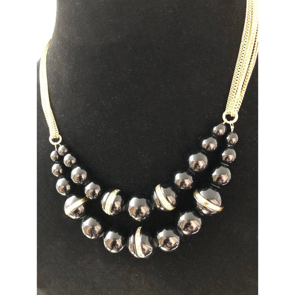 Kenneth Cole Necklace with matching earrings - Picture 1 of 6